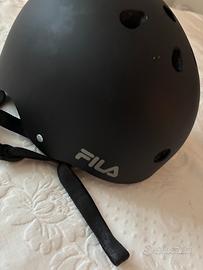 Casco skate regolabile