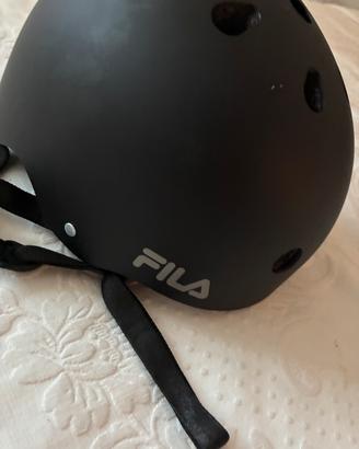 Casco skate regolabile