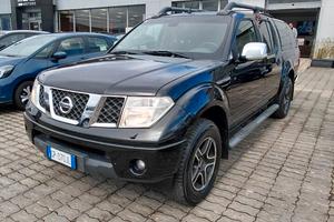 Nissan Navara 2.5 dCi 4 porte Double Cab LE