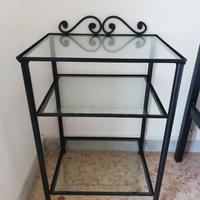 comodino e giroletto in ferro battuto