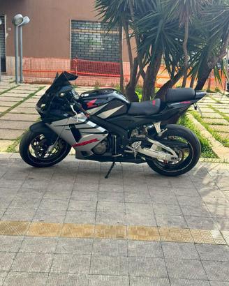 Ricambi Honda cbr 600 rr 2003 2004 pc37
