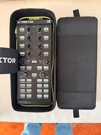 Native instrument Traktor X1 MK1