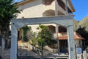 Appartavilla in contesto tranquillo