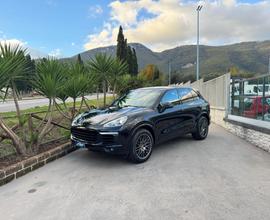 PORSCHE - Cayenne - 3.0 Diesel Platinum Edition