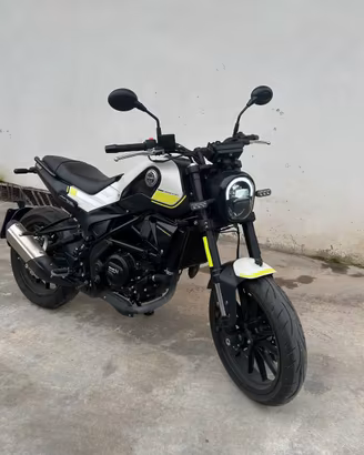 MOTO BENELLI 250 LEONCINO  ANNO   luglio 2020