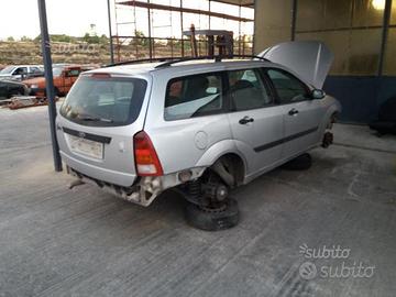 Ford focus sw 1800 td 2004 Ricambi