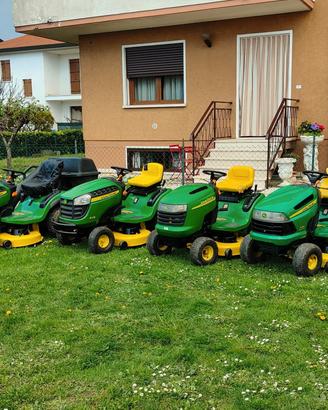 trattorini tagliaerba John Deere di tutti i tipi