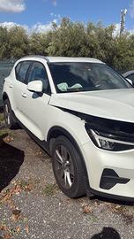 Volvo XC40 T2 automatico Essential