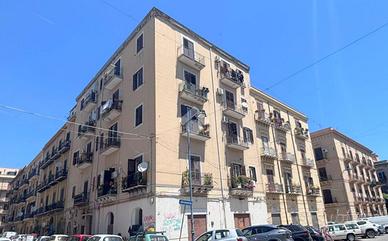 3 LOCALI A PALERMO