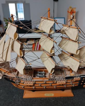 Abbasso Splendido Modellino Navale HMS Victory