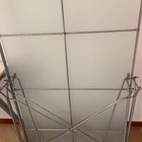 Tavolo armadietto e scrivania Ikea