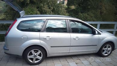 Auto Ford focus