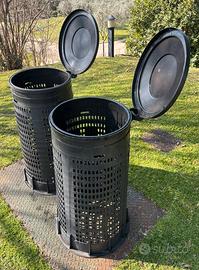 Coppia bidoni porta sacco rifiuti