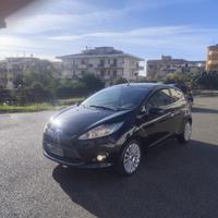 Ford Fiesta TITANIUM 1.4 TDCi 68cv