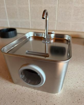 Fontanella per gatti in acciaio inox