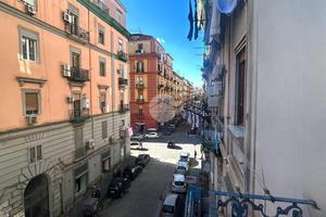 3 LOCALI A NAPOLI