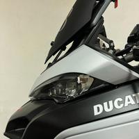 Distanziali cupolino Ducati Mts