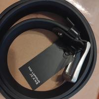 cintura maschile alla moda