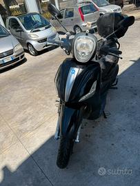 Beverly 300 2015