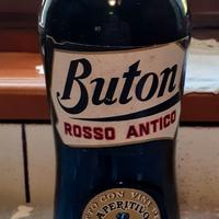 Bottiglia rosso antico Buton da collezione