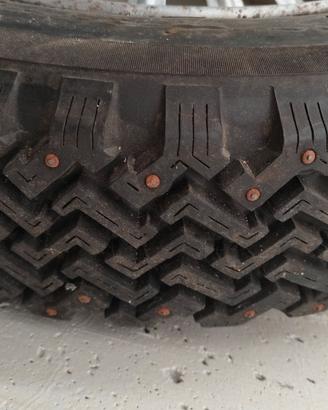Gomme chiodate 155 R13 con cerchio Fiat  Uno Panda
