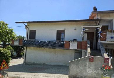 Villa Bifamiliare a Montecalvo in Foglia (PU)