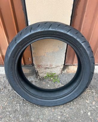 Pneumatico dunlop 160/60/17