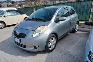 Toyota Yaris BENZINA 1.0 3 PORTE