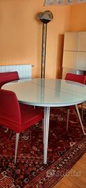 Tavolo in vetro allungabile