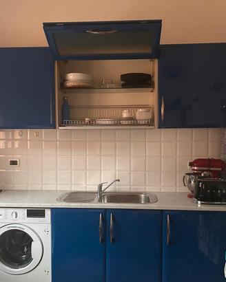 Cucina completa moderna blu lucido