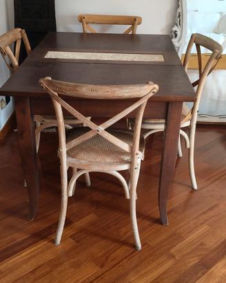 Tavolo shabby chic con decoro, anche allungabile 