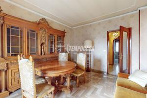 PORZIONE DI VILLA BIFAMILIARE CON GIARDINO INDIPEN