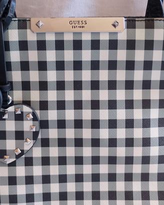 Borsa Guess a quadretti bianca e nera