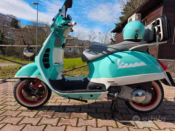 VESPA 300 GTS PARI AL NUOVO