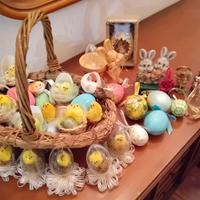 lotto di oggetti pasquali