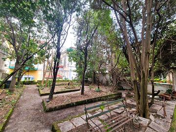 Appartamento con terrazzo e giardino