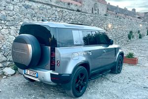 Land rover defender 110 3.0 d 250 cv