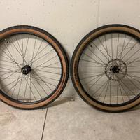 Cerchi con copertoni tubless da 29” alluminio mtb