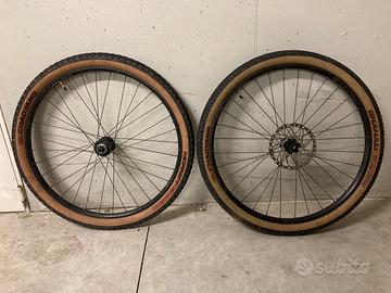 Cerchi con copertoni tubless da 29” alluminio mtb