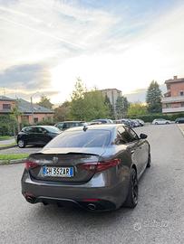 Alfa Romeo giulia Q4 Veloce