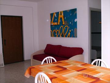 Villetta al mare con cortile e posto auto