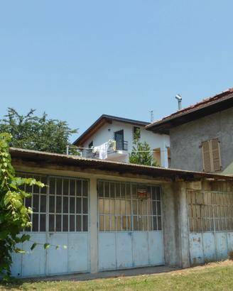 Casa semi-indipendente con ampio garage