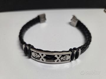 Bracciale con teschi
