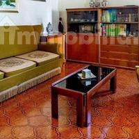 Divano letto e poltrona