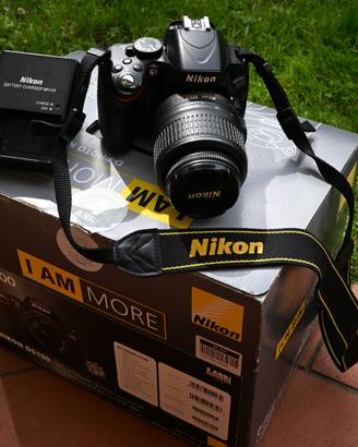 Reflex DX Nikon D5100 - kit con 18-55 f3.5-5.6 VR
