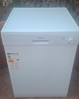 Lavastoviglie akai