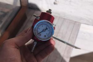 Regolatore pressione benzina carburante regolabile