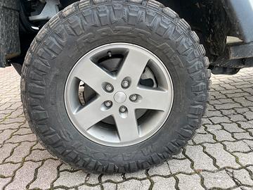 Maxxis Razr mt 285/70 r17