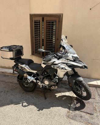 Benelli trk 502x