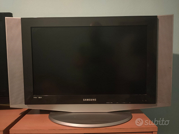 3 Televisori 26" lcd non funzionanti - Bonus TV